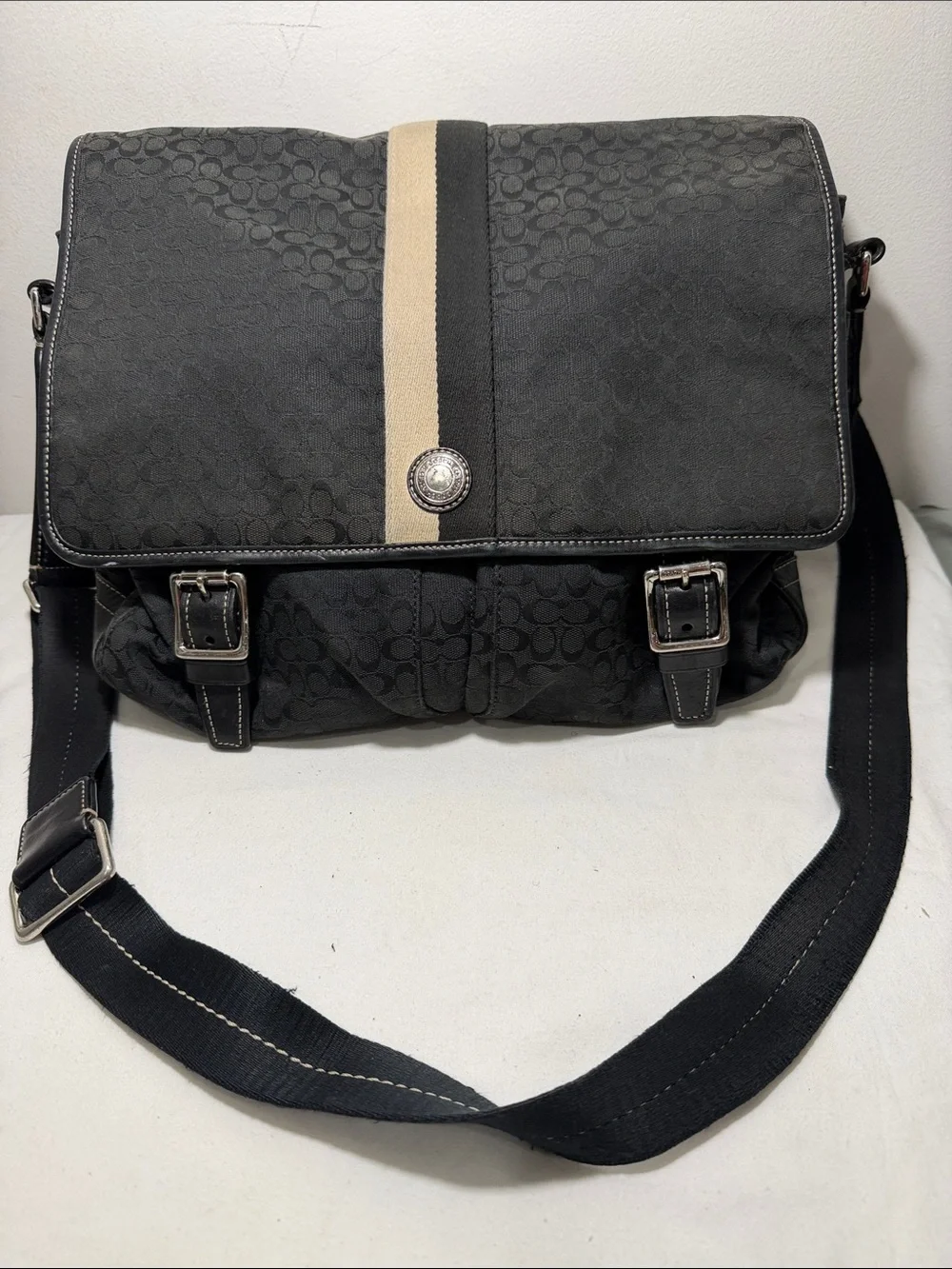Coach Heritage Signature Voyager Canvas Messenger Bag Crossbody Black